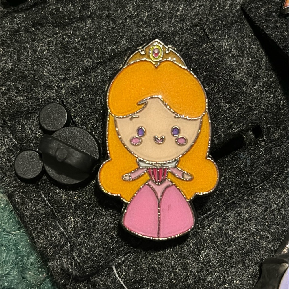 Disney aurora Shanghai pin